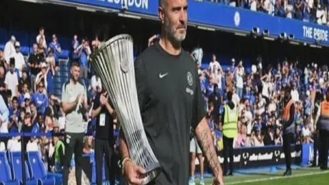 《揭秘切尔西与莫耶斯之差：财富差距竟高达10亿英镑之谜》